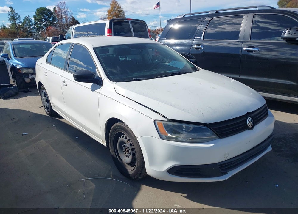 2011 VOLKSWAGEN JETTA 2.0L S VIN: 3VW2K7AJ8BM332638