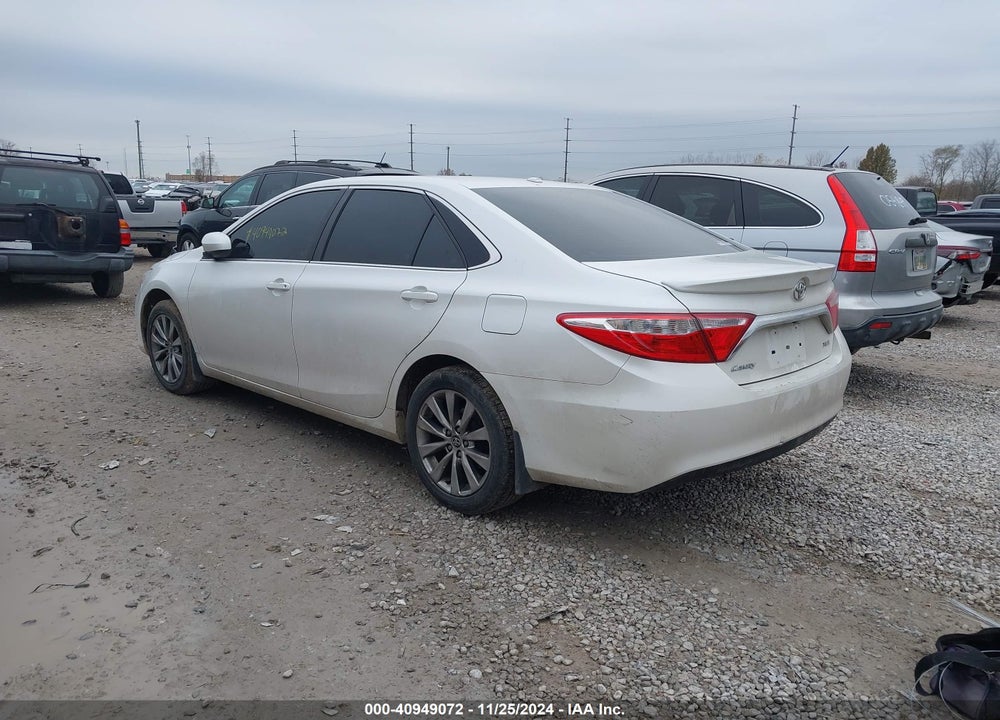 2015 TOYOTA CAMRY XLE VIN: 4T1BF1FK1FU972788