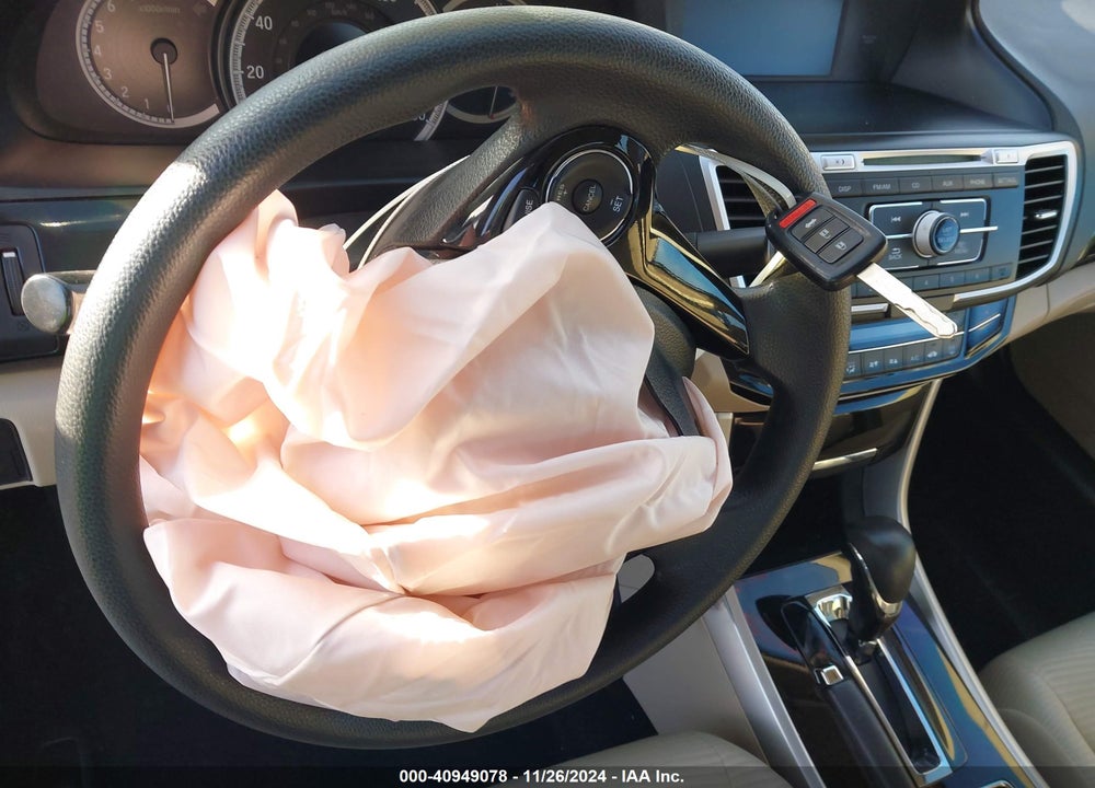 2017 HONDA ACCORD LX VIN: 1HGCR2F39HA148235
