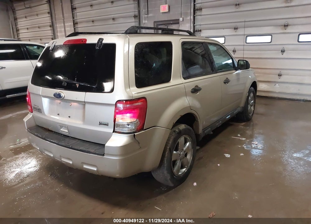 2010 FORD ESCAPE XLT VIN: 1FMCU9DG2AKD17597