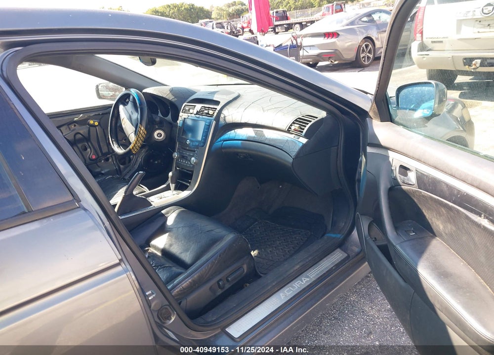 2005 ACURA TL BASE W/NAV SYSTEM (A5) VIN: 19UUA66235A067169