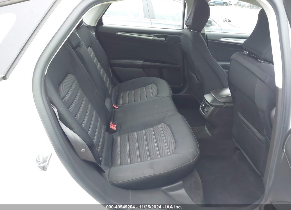 2016 FORD FUSION SE VIN: 1FA6P0H71G5126409