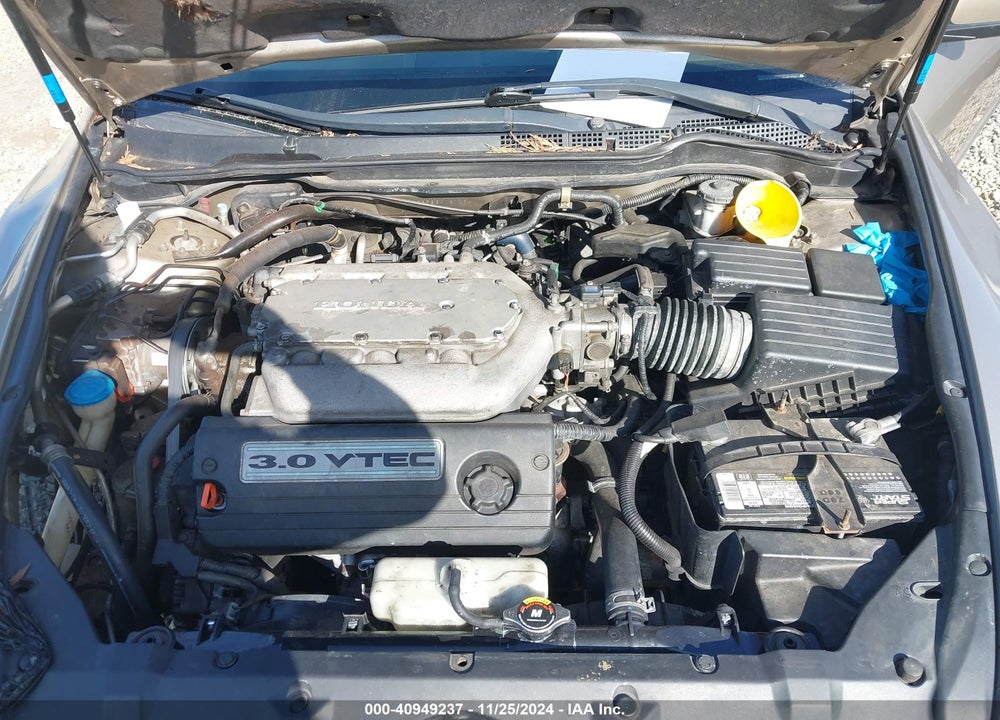 2003 HONDA ACCORD 3.0 EX VIN: 1HGCM66583A067064