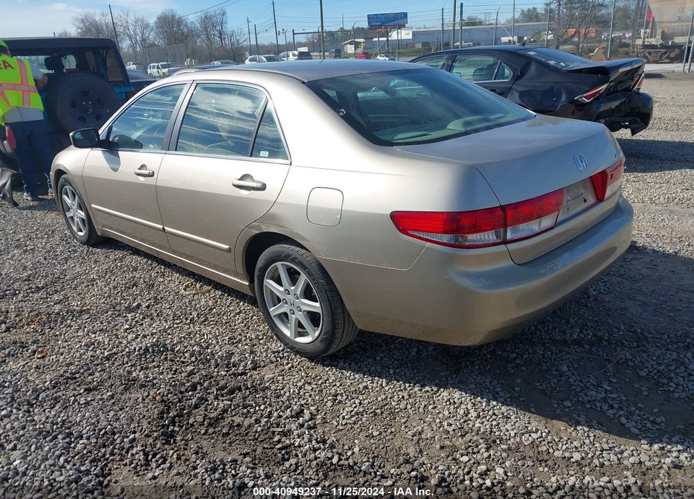 2003 HONDA ACCORD 3.0 EX VIN: 1HGCM66583A067064