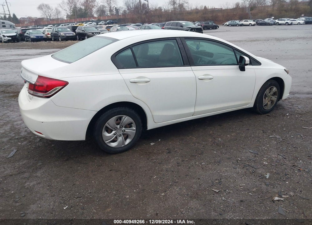 2014 HONDA CIVIC LX VIN: 19XFB2F57EE071343