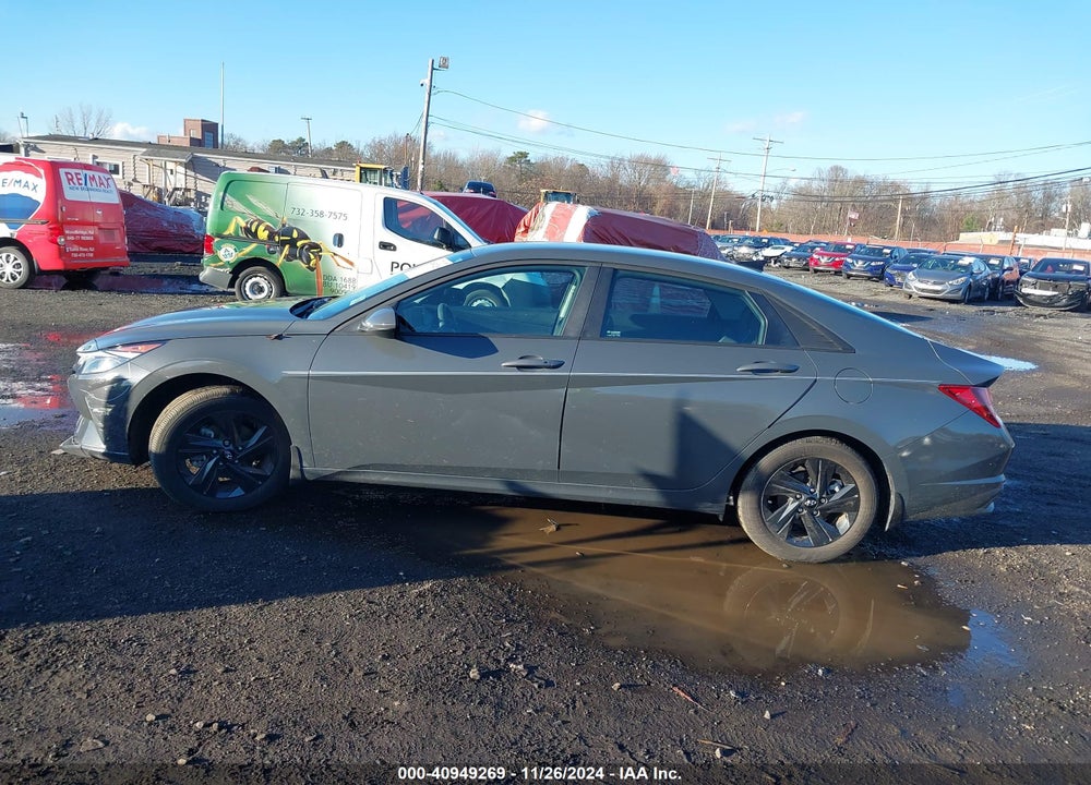 2023 HYUNDAI ELANTRA VIN: KMHLM4AG2PU618049