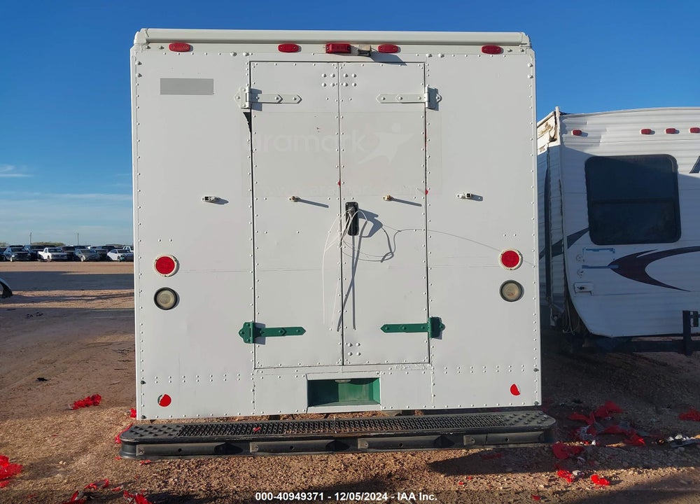 2009 FREIGHTLINER CHASSIS M LINE WALK-IN VAN VIN: 4UZAAPDU79CAC9489