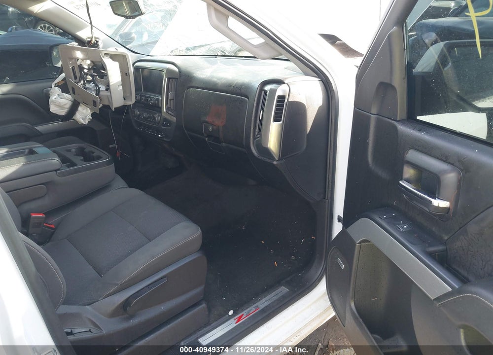 2018 CHEVROLET SILVERADO 1500 2LT VIN: 3GCUKREC2JG323157