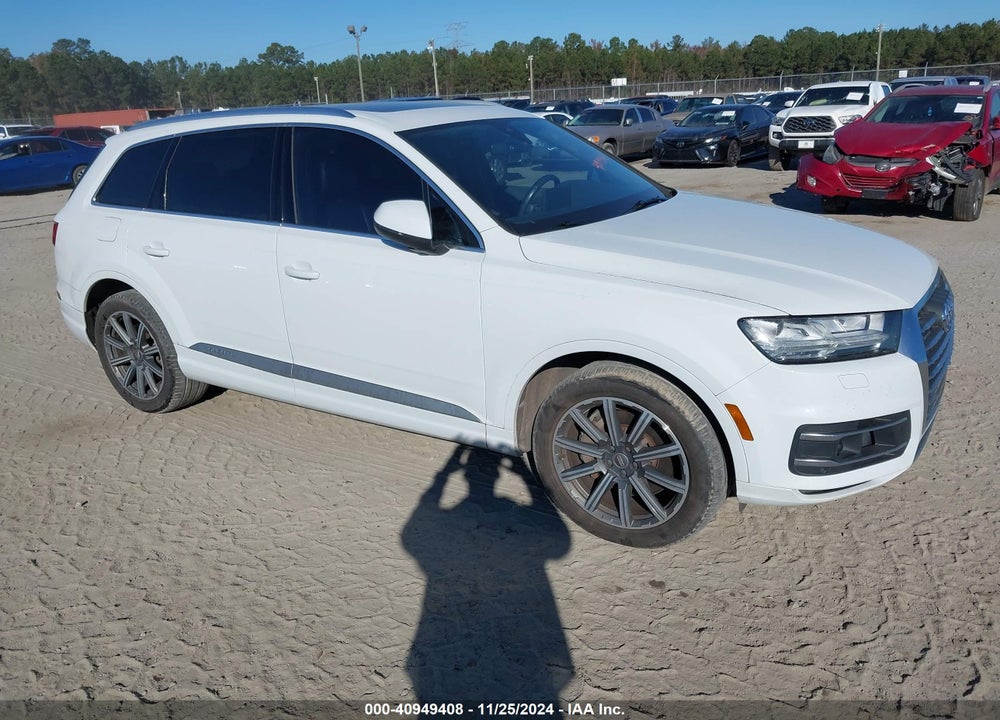 2017 AUDI Q7 3.0T PREMIUM VIN: WA1LAAF70HD048472