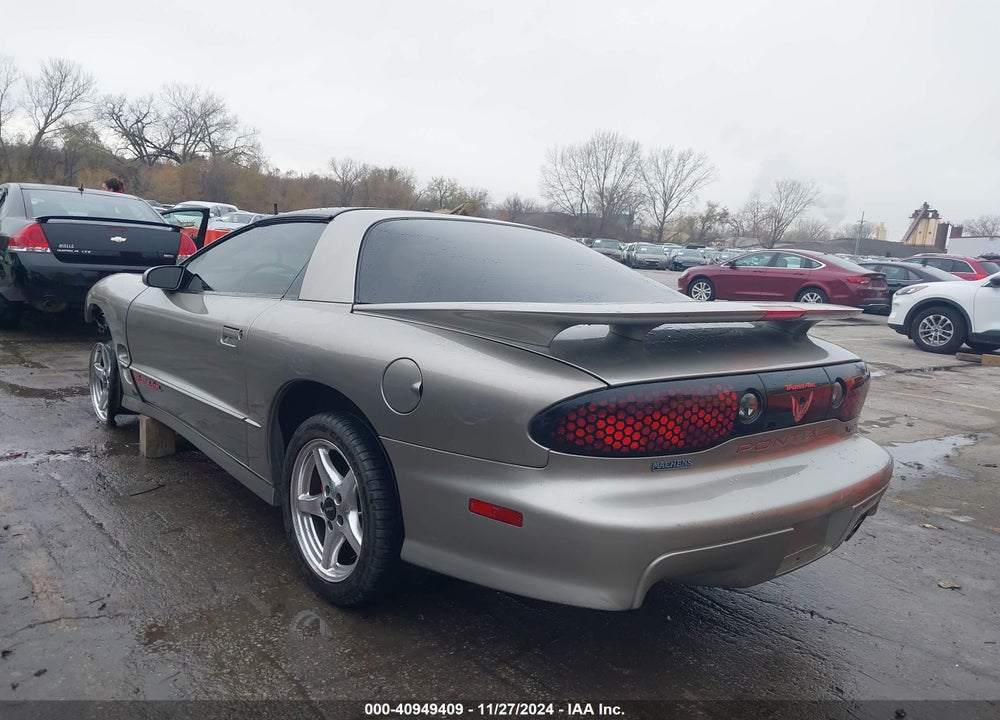 2000 PONTIAC FIREBIRD TRANS AM VIN: 2G2FV22G6Y2117310