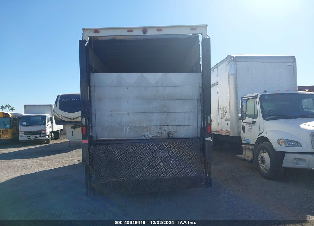 2002 FREIGHTLINER FL70 FL70 VIN: 1FVABSAK42HK06733