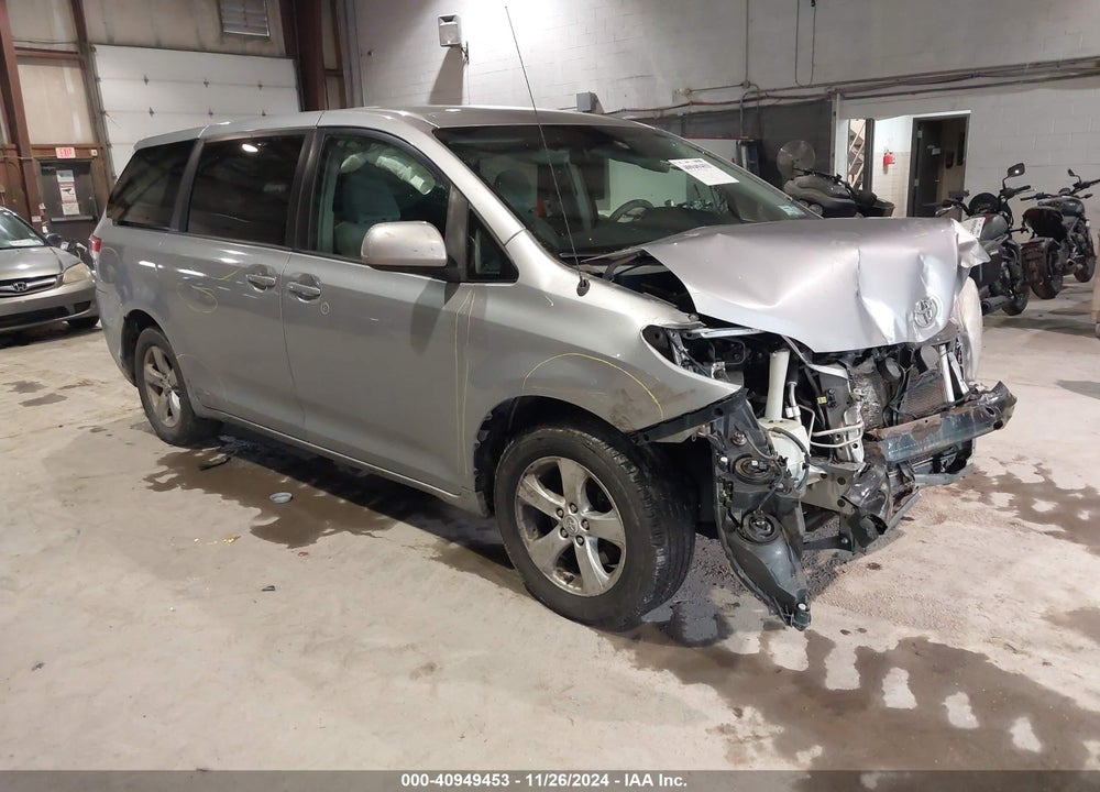 2012 TOYOTA SIENNA LE 8 PASSENGER VIN: 5TDKA3DC0CS015594