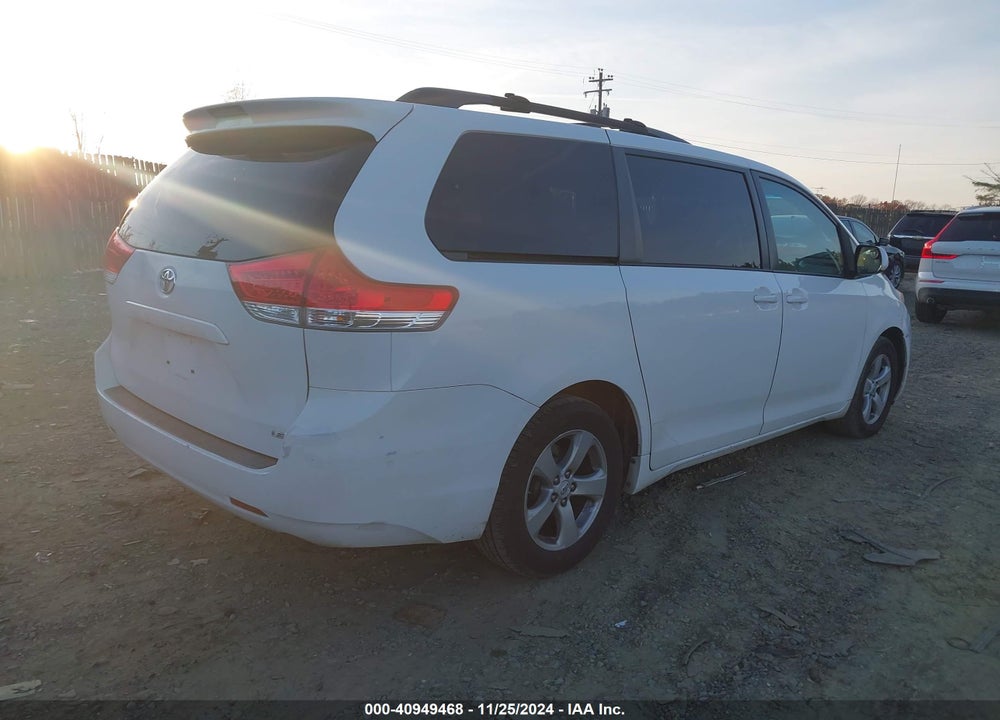 2011 TOYOTA SIENNA LE V6 VIN: 5TDKK3DC1BS047823
