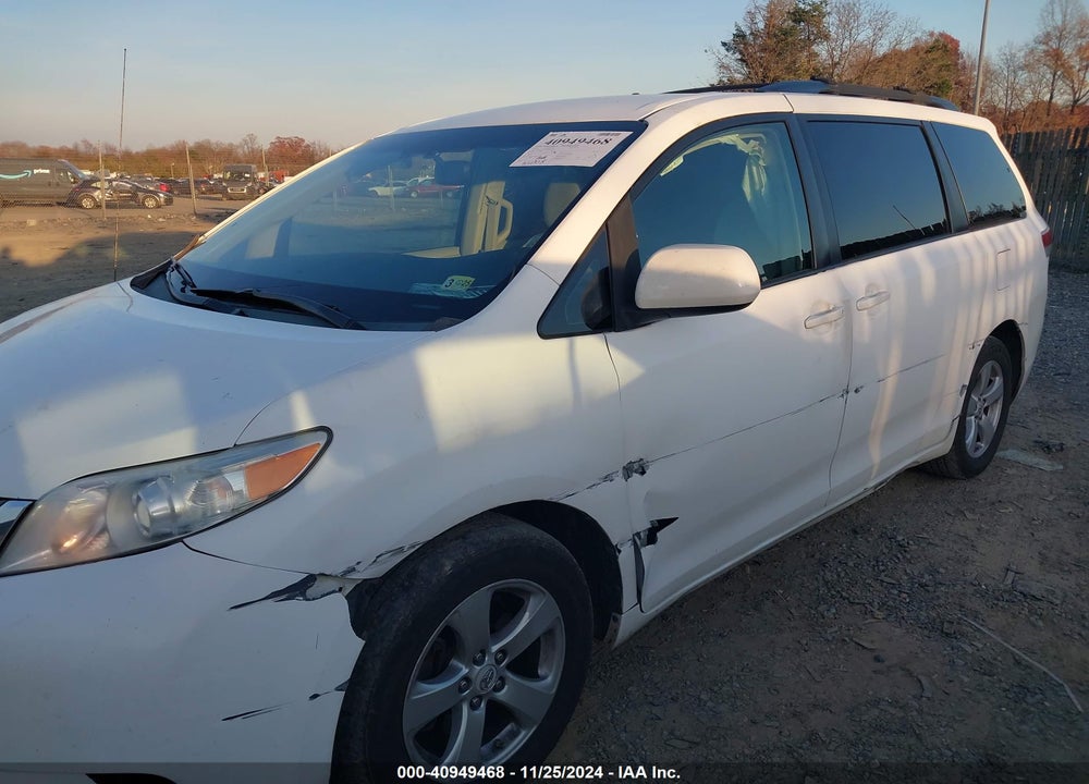 2011 TOYOTA SIENNA LE V6 VIN: 5TDKK3DC1BS047823