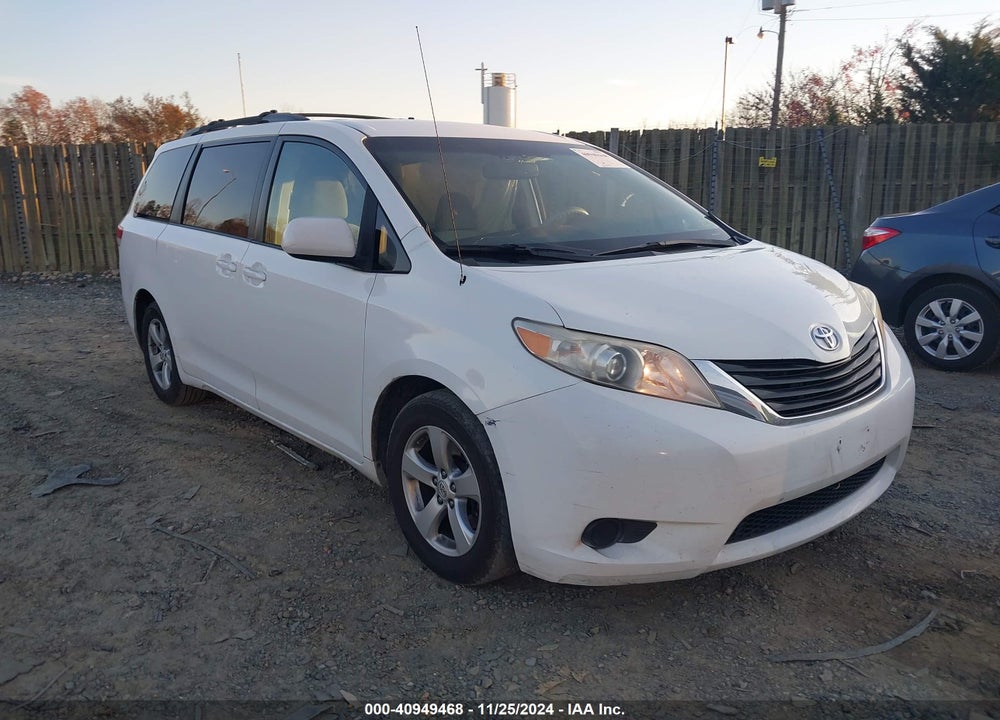 2011 TOYOTA SIENNA LE V6 VIN: 5TDKK3DC1BS047823