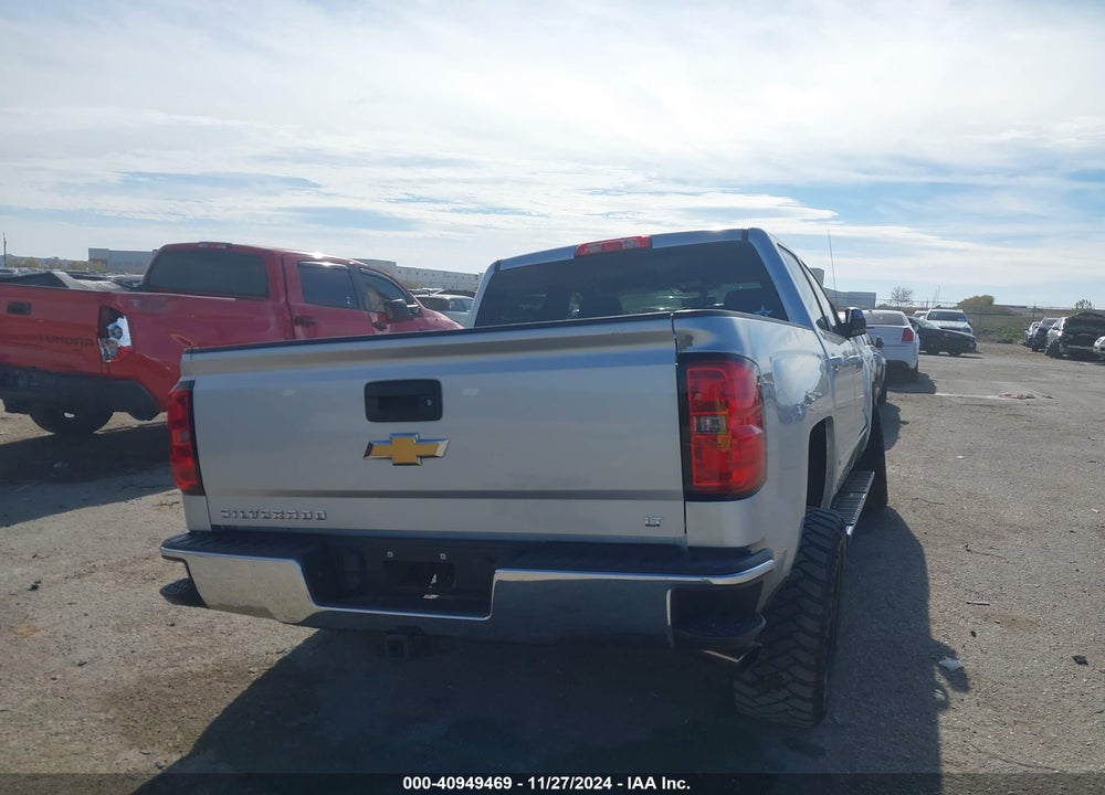 2015 CHEVROLET SILVERADO 1500 1LT VIN: 3GCUKREC9FG123111
