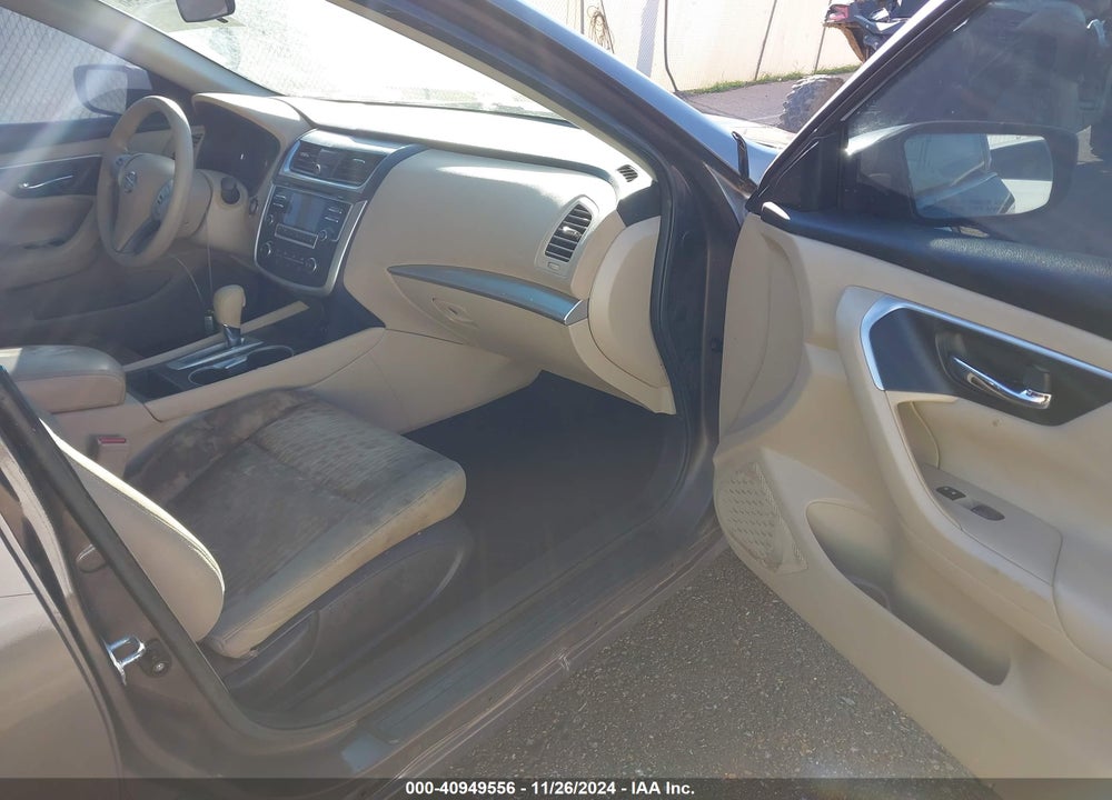 2016 NISSAN ALTIMA VIN: 1N4AL3AP1GN305342
