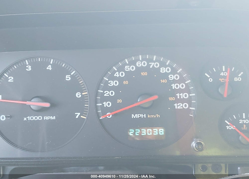 2001 JEEP GRAND CHEROKEE LAREDO VIN: 1J4GW48S81C674465