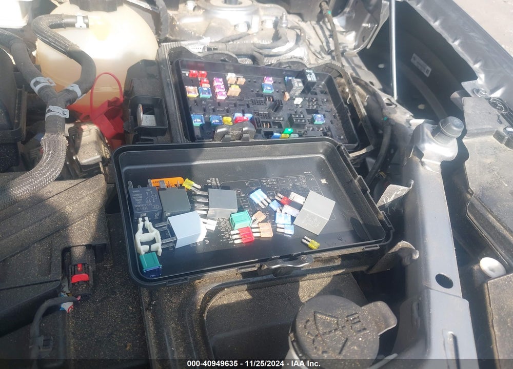 2022 BUICK ENVISION FWD ESSENCE VIN: LRBFZNR47ND142783