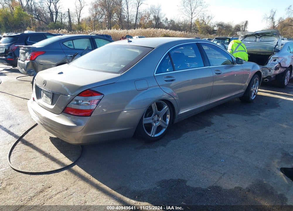 2007 MERCEDES-BENZ S 550 VIN: WDDNG71X77A060146