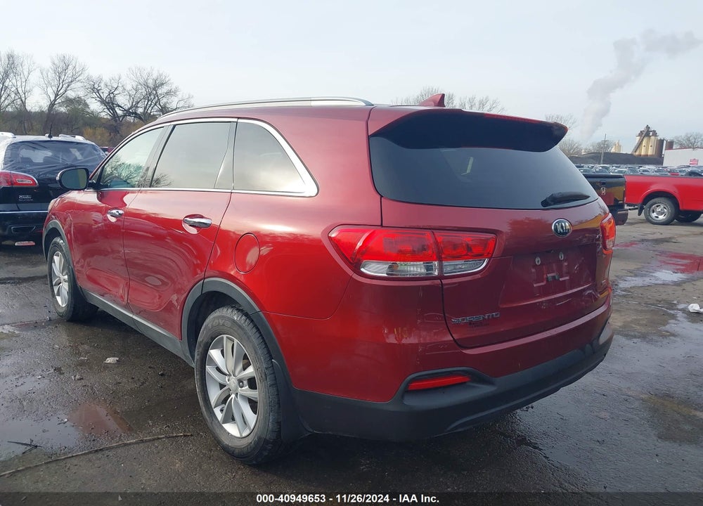 2018 KIA SORENTO 2.4L LX VIN: 5XYPG4A33JG388203