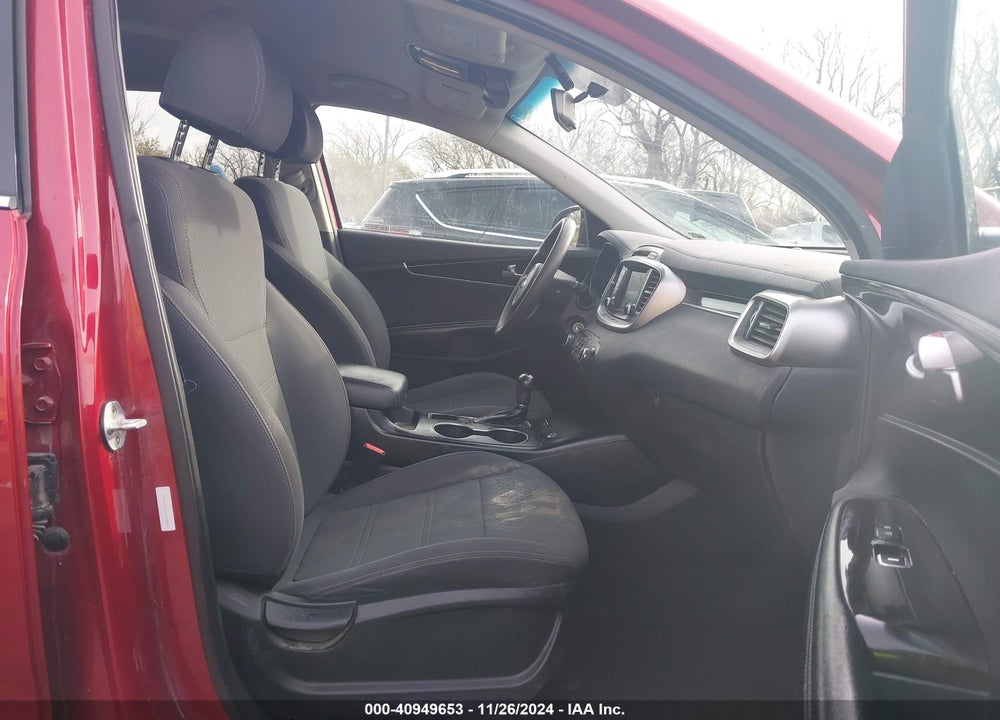 2018 KIA SORENTO 2.4L LX VIN: 5XYPG4A33JG388203