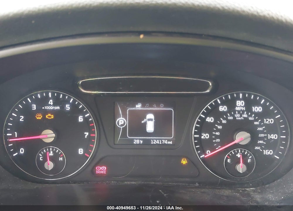 2018 KIA SORENTO 2.4L LX VIN: 5XYPG4A33JG388203