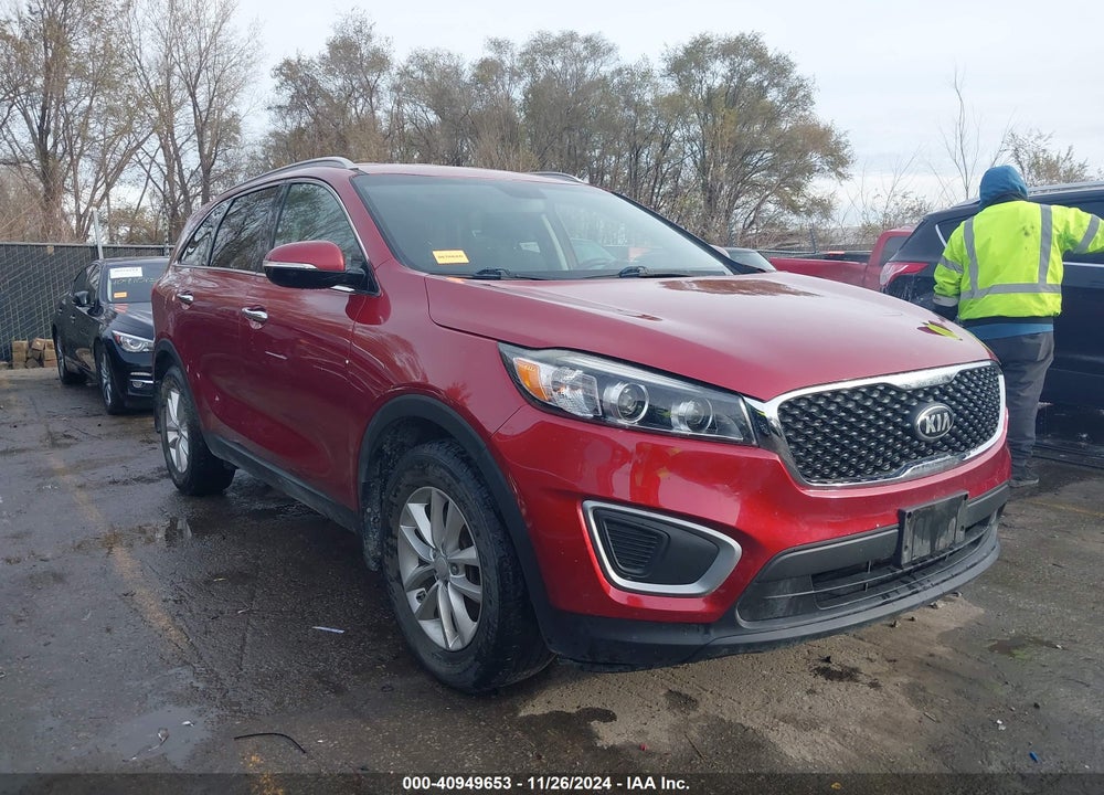 2018 KIA SORENTO 2.4L LX VIN: 5XYPG4A33JG388203