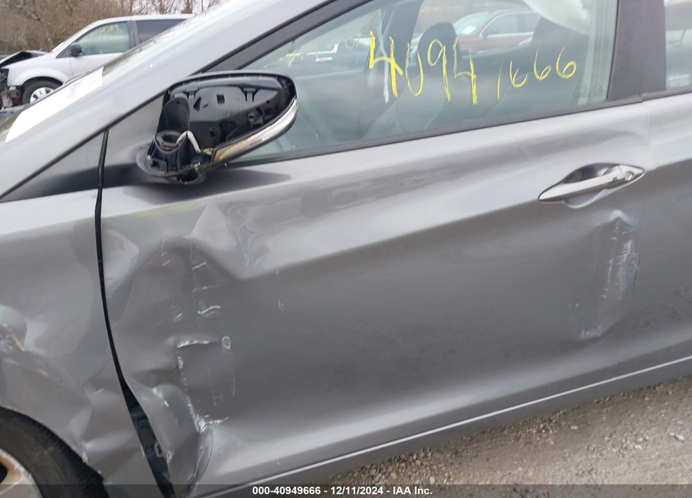 2013 HYUNDAI ELANTRA LIMITED VIN: 5NPDH4AE2DH285756
