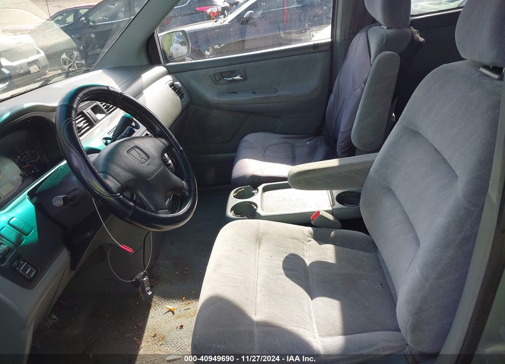 2001 HONDA ODYSSEY VIN: 2HKRL18681H602517