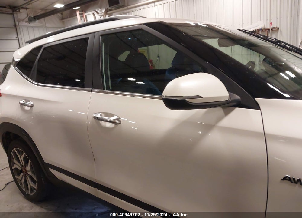 2021 KIA SELTOS SX TURBO VIN: KNDETCA22M7077092