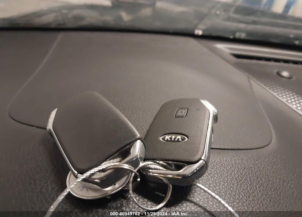 2021 KIA SELTOS SX TURBO VIN: KNDETCA22M7077092