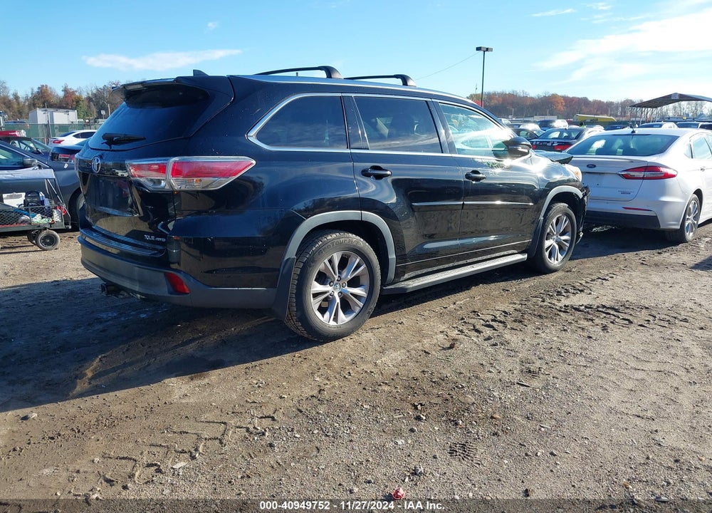 2014 TOYOTA HIGHLANDER XLE V6 VIN: 5TDJKRFH1ES060518