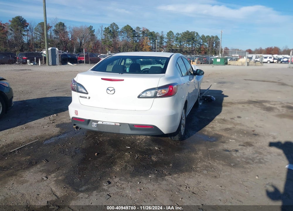 2010 MAZDA 3 I TOURING VIN: JM1BL1SG8A1143208