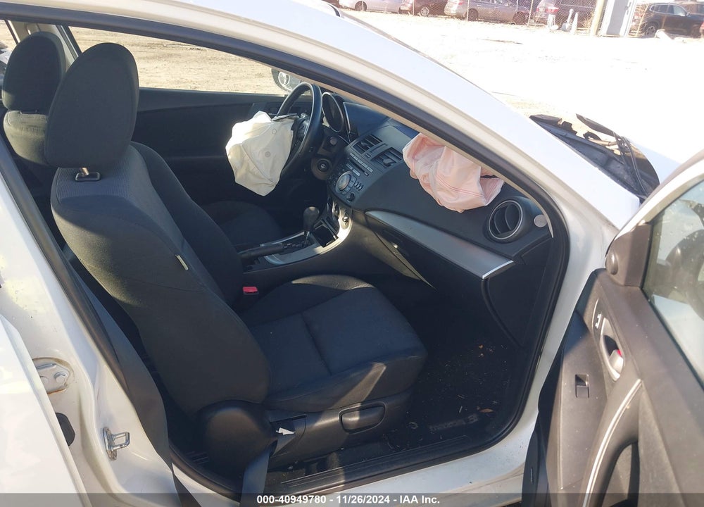 2010 MAZDA 3 I TOURING VIN: JM1BL1SG8A1143208