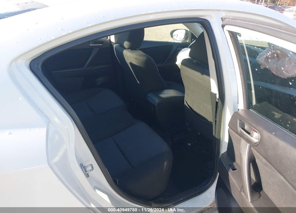 2010 MAZDA 3 I TOURING VIN: JM1BL1SG8A1143208