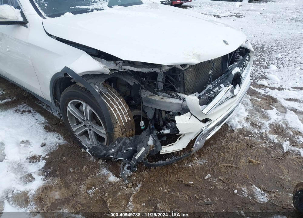 2018 MERCEDES-BENZ GLC 300 4MATIC VIN: WDC0G4KB7JV092479