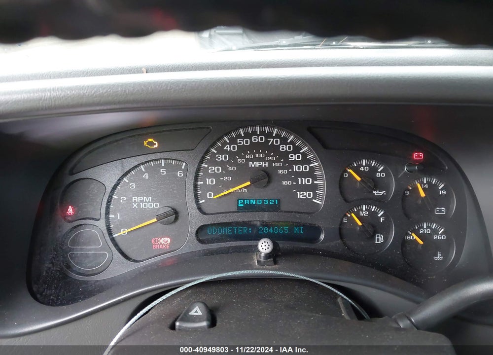 2004 CHEVROLET SUBURBAN 1500 LT VIN: 1GNEC16T24J315619