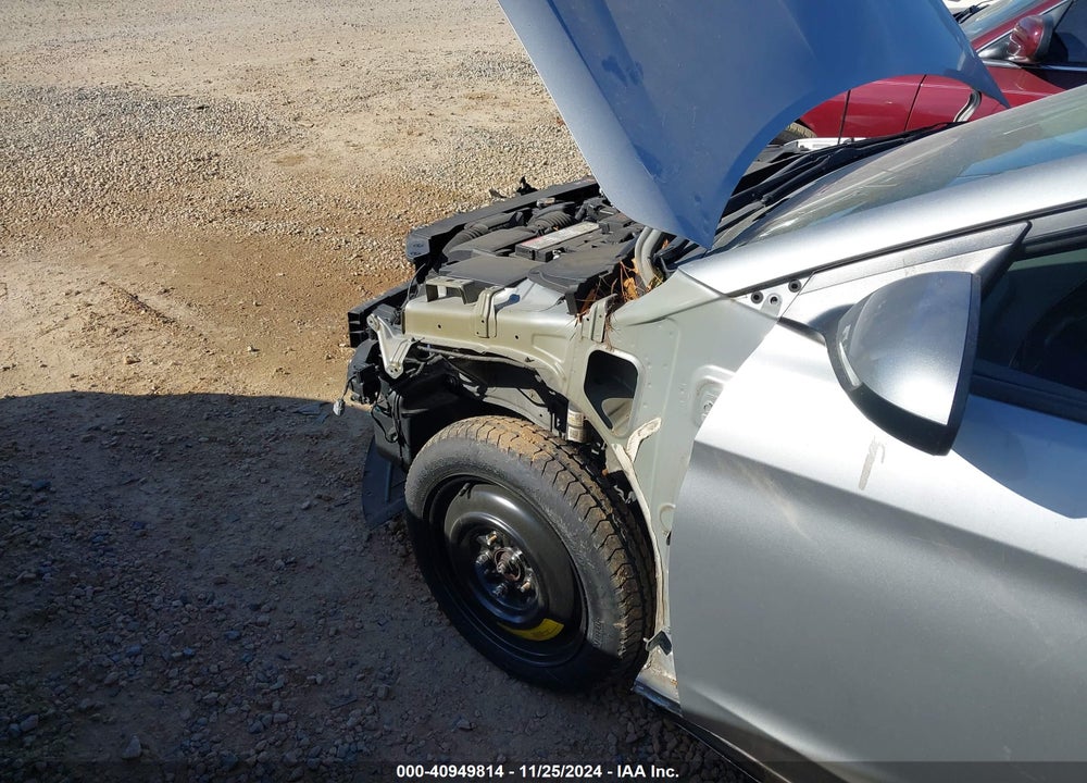 2020 HYUNDAI ELANTRA SEL VIN: 5NPD84LF8LH566822