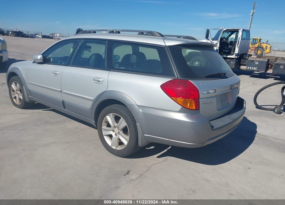 2005 SUBARU OUTBACK 2.5XT LIMITED VIN: 4S4BP67C854318225