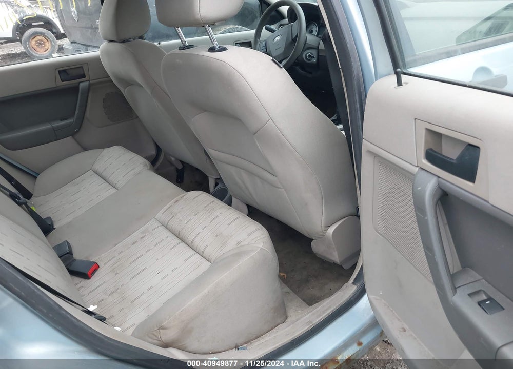 2008 FORD FOCUS SE/SES VIN: 1FAHP35N38W225788