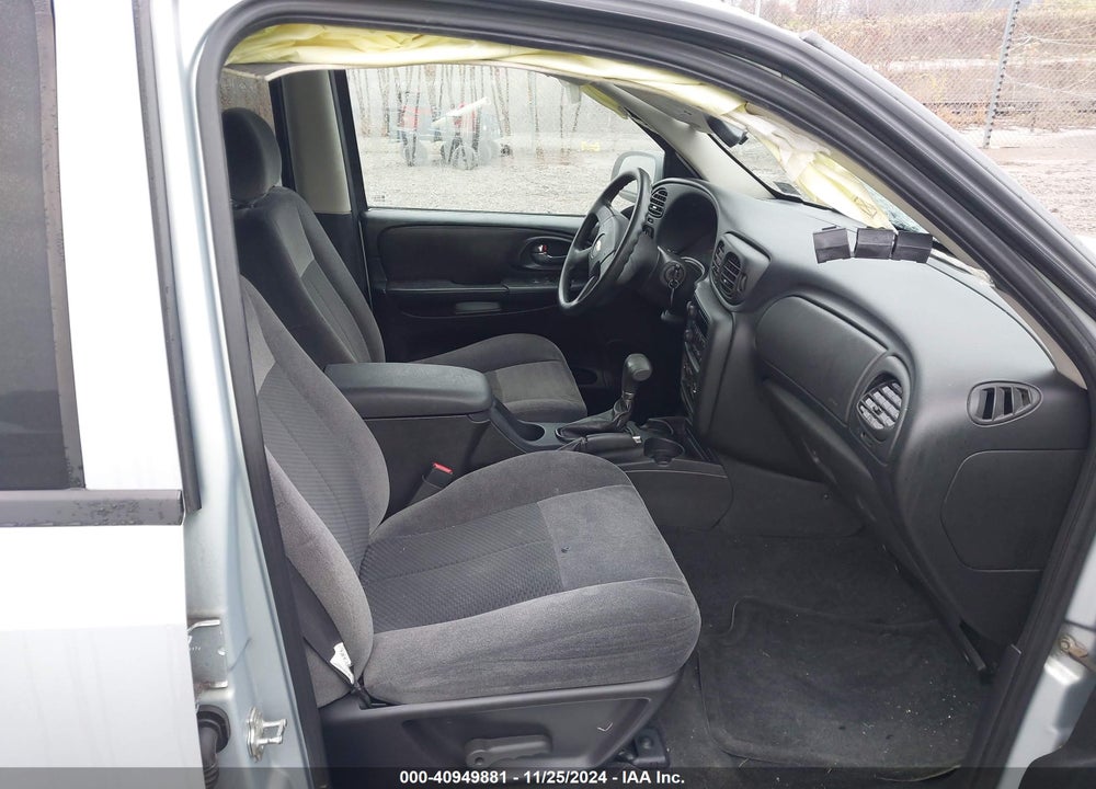 2008 CHEVROLET TRAILBLAZER LT VIN: 1GNDT13S182120425