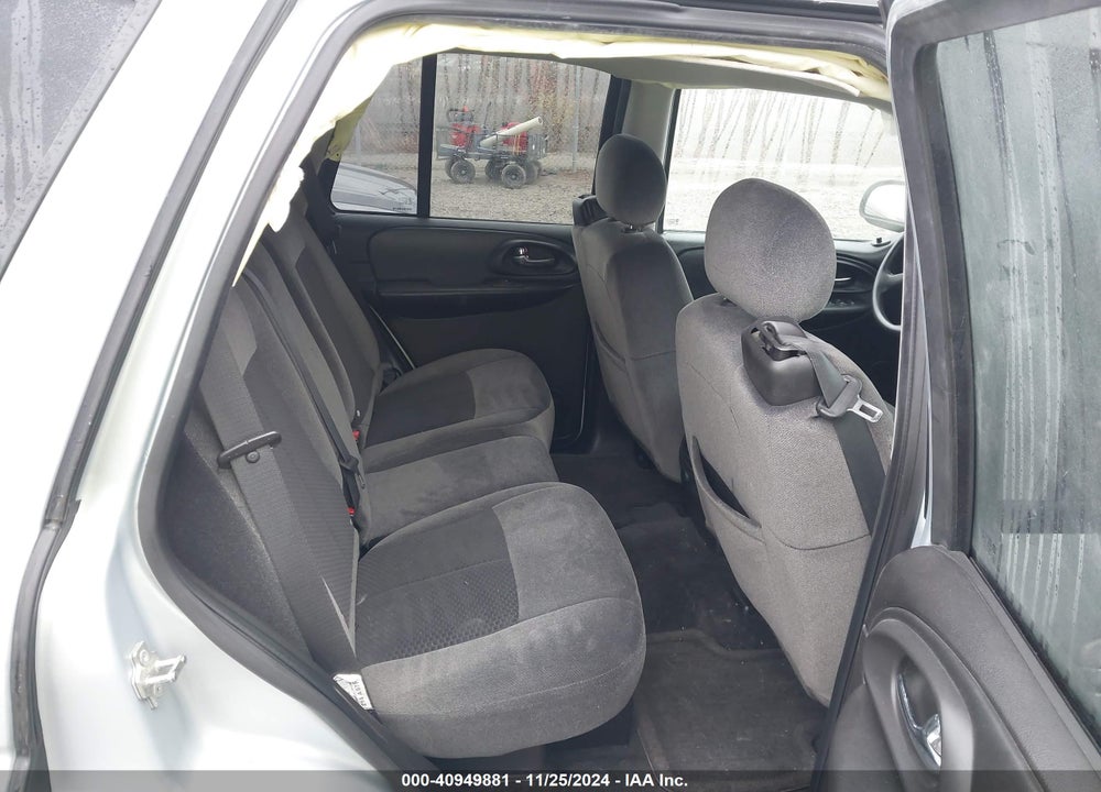 2008 CHEVROLET TRAILBLAZER LT VIN: 1GNDT13S182120425