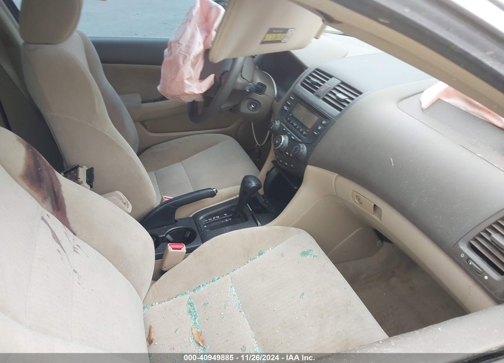 2003 HONDA ACCORD 2.4 LX VIN: 1HGCM563X3A048802