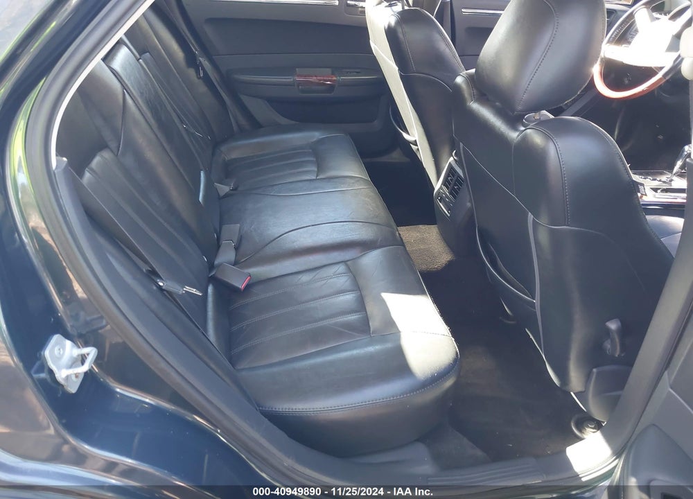 2008 CHRYSLER 300C VIN: 2C3LK63H98H187648