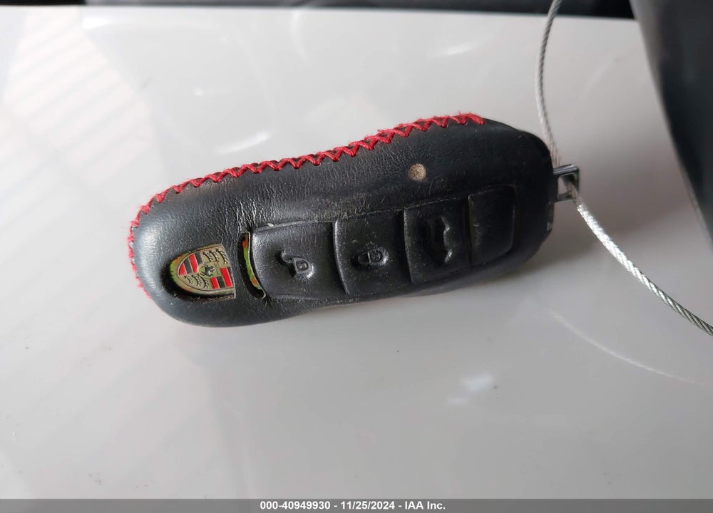 2011 PORSCHE CAYENNE TURBO VIN: WP1AC2A22BLA88234