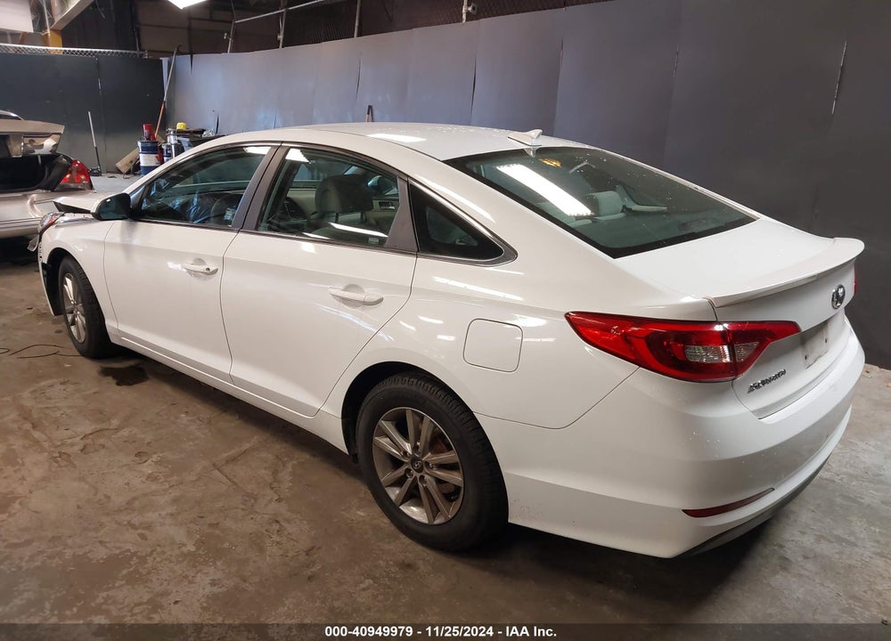 2017 HYUNDAI SONATA SE VIN: 5NPE24AFXHH547477