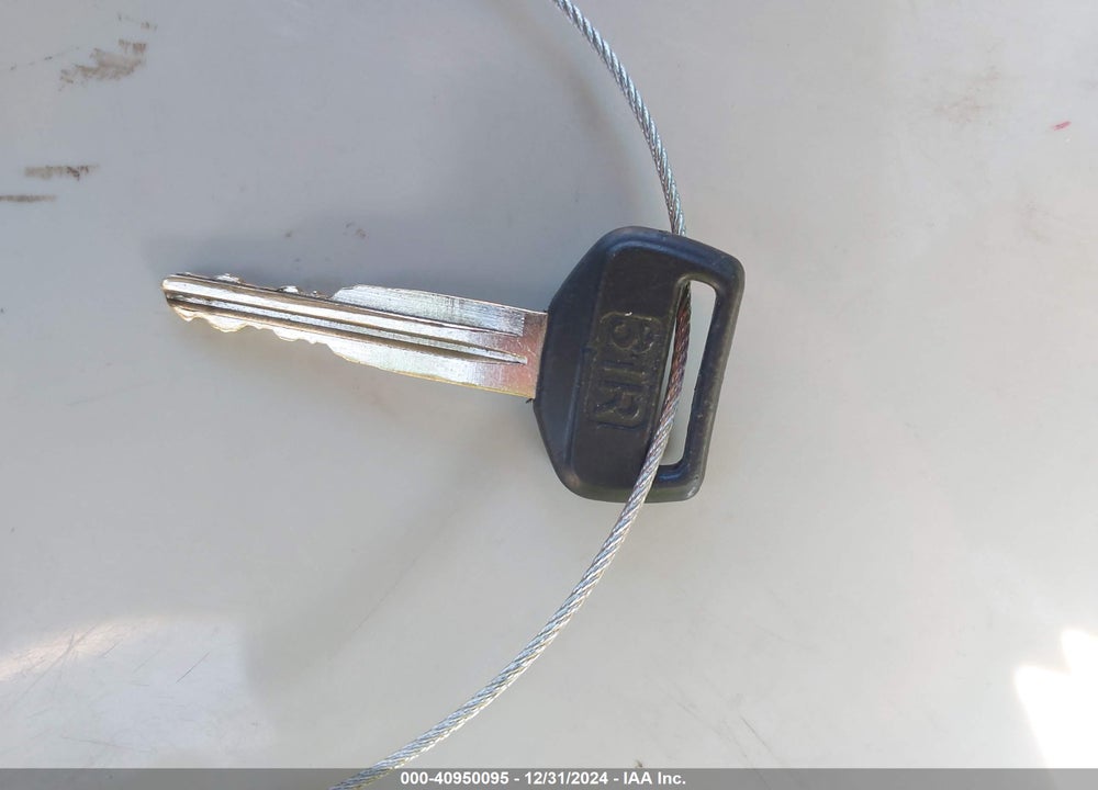2004 HYUNDAI SANTA FE GLS/LX VIN: KM8SC73E94U582299