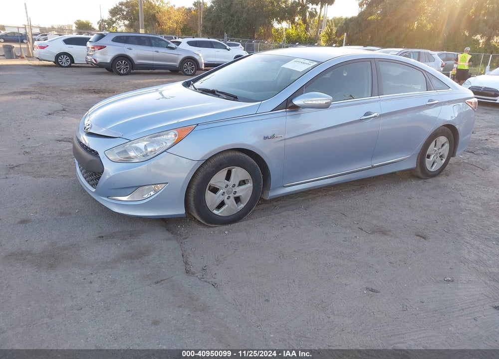 2012 HYUNDAI SONATA HYBRID VIN: KMHEC4A41CA032892
