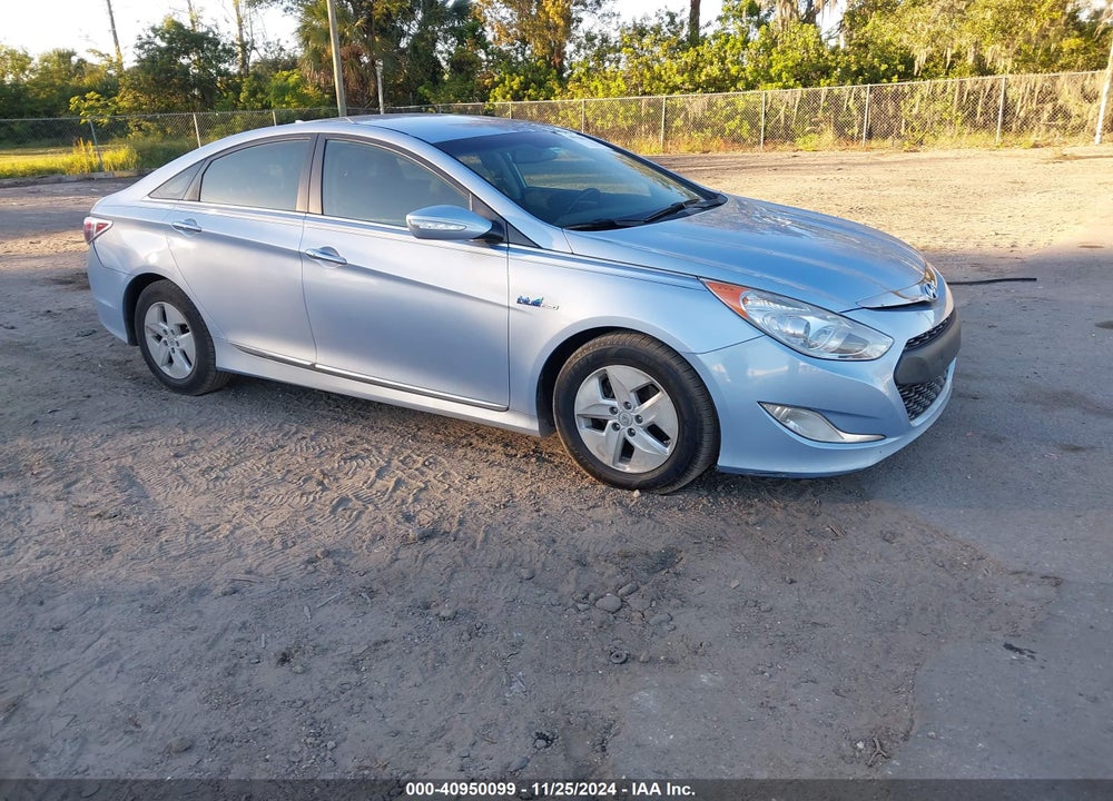 2012 HYUNDAI SONATA HYBRID VIN: KMHEC4A41CA032892